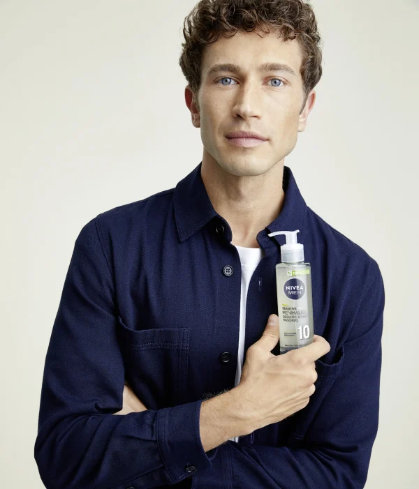 NIVEA MEN Sensitive Pro Menmalist Gesichts- & Bart Waschgel 4